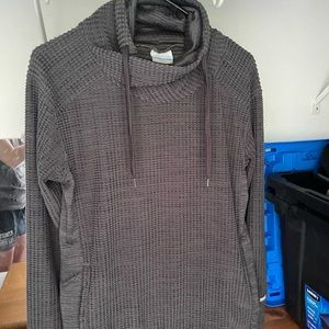 Columbia cowl neck pullover